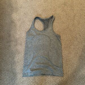 Lululemon grey tank!